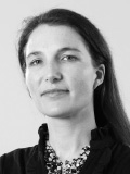 Dr. Elisabeth Krainer Senger-Weiss ist selbständige Rechtsanwältin mit Schwerpunkt Betreuung von Familienunternehmen und Immobilienrecht. - weiss